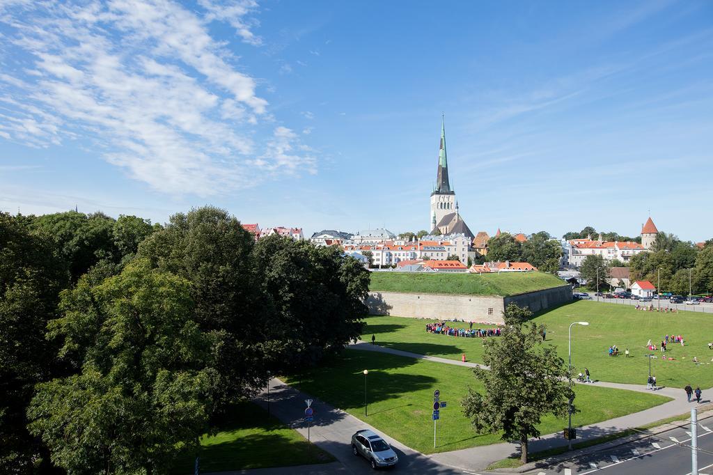 Mere Puiestee Apartment Tallinn Bagian luar foto