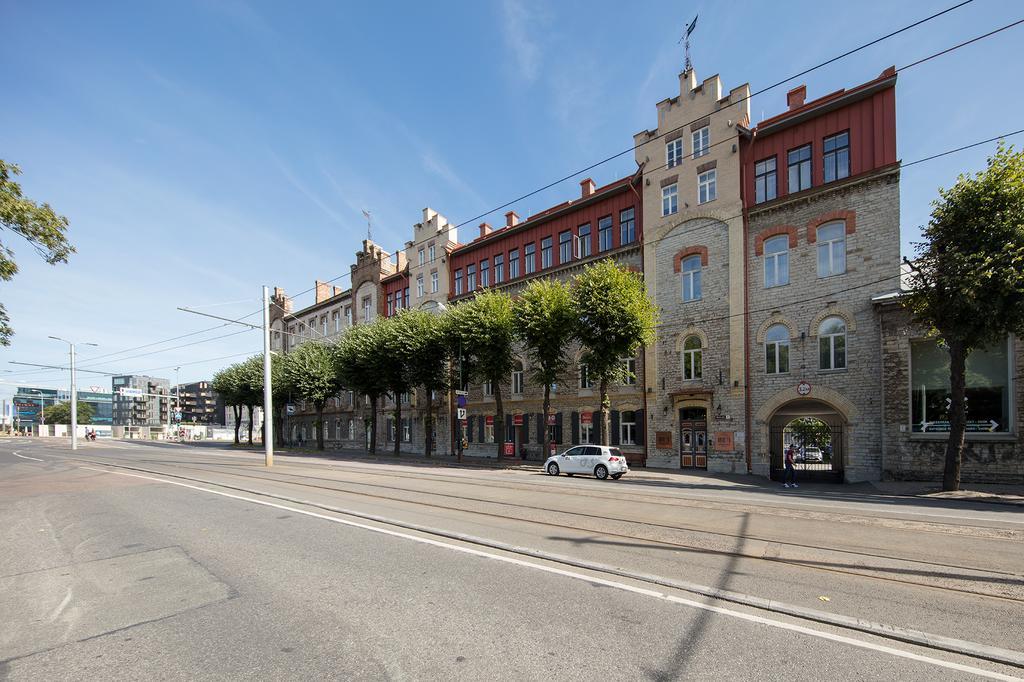 Mere Puiestee Apartment Tallinn Bagian luar foto